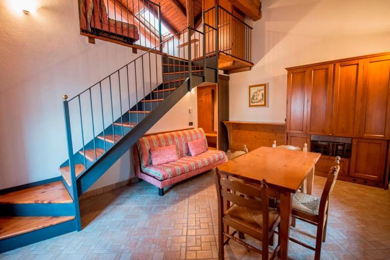 Ristorante Albergo Da Maurizio Cravanzana Bagian luar foto